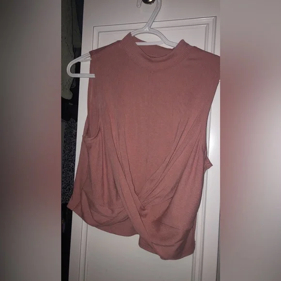 Top - Picture 1 of 2